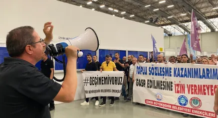 İzmir Büyükşehir Belediyesi'nde gerginlik: Emekçiler haklarını istiyor
