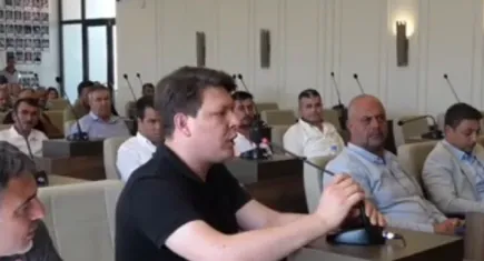 Kemalpaşa’daki Binali Yıldırım Millet Bahçesi’nin isim değişikliği önerisine AK Parti’den sert tepki