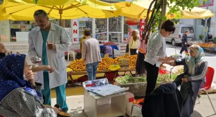 Bursa'da vatandaşlara tansiyon ölçümü