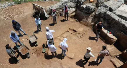 Roma dönemine ait arkeolojik kazı dron ile görüntülendi