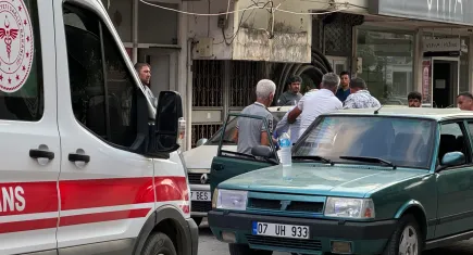 Antalya yanıyor: Kaldırımda yürürken aşırı sıcaktan bayıldı
