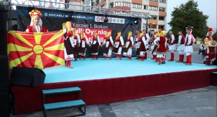 Kocaeli 1. Balkan Halk Oyunları Festivali coşkulu başladı