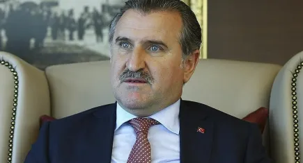 Bakan Bak : Tüm GSB yurtlarında yaz boyunca 5 gün ücretsiz konaklanabilinecek