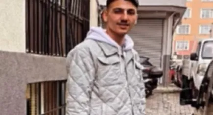 Aldatan sevgilisine acımadı bıçakladı!