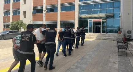 Baskı ve tehdit ile iş yerlerine çöktüler