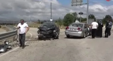 Zincirleme trafik kazası... Çok sayıda yaralı var!