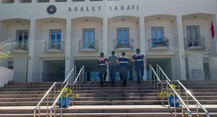 PKK/KCK üyesi Bodrum’da yakayı ele verdi
