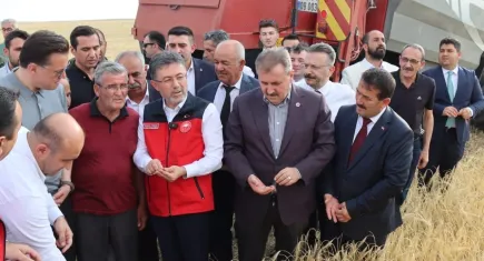 Bakan Yumaklı: Depoların tamamının ithal ürünle dolu olduğu söylentisi doğru değil