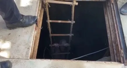 Evini ateşe verip kendini kuyuya attı