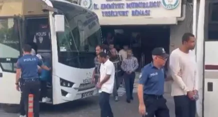 İzmir merkezli paket operasyonu!