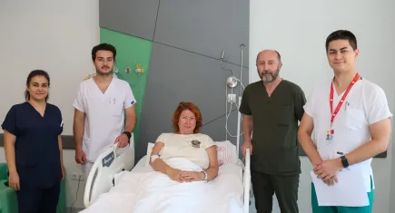 İzmir Şehir Hastanesi'nde mucize tedavi: Rus hasta kök hücre tedavisi ile sağlığına kavuştu!