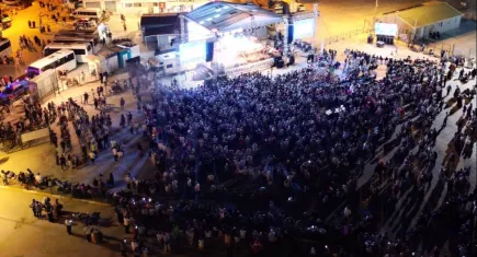 Merve Özbey konser alanını terk etti: Sanatçının bu kararını akıl tutulması olarak gördüler!
