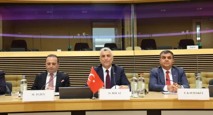 Ticaret Bakanı Bolat: Mevcut haliyle Gümrük Birliği, kapsamlı ve sağlam ortaklığımızın potansiyelini tam olarak yansıtmamaktadır