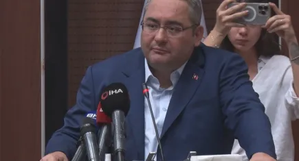 Acılı anne Keçiören Belediye Başkanı Özarslan’dan yardım istedi