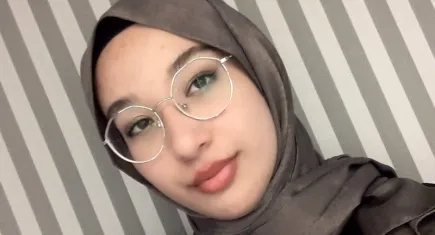 Başörtülü diye stajdan men edilmişti, adalet yerini buldu: Okul müdürü hapis cezasına çarptırıldı!