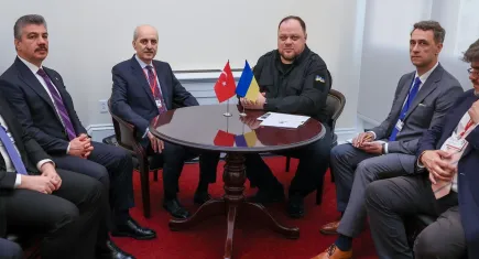 TBMM Başkanı Kurtulmuş, Ukraynalı mevkidaşı Stefanchuk ile bir araya geldi