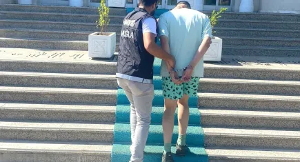 Zehir tacirlerine dev operasyon