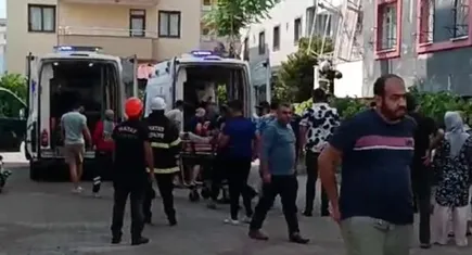 Halatı kopan iskeleden düşen 2 işçi yaralandı