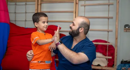 Mersin'de Otizm Aile Danışma Merkezi'nde duyu bütünleme terapisi yoğun ilgi görüyor