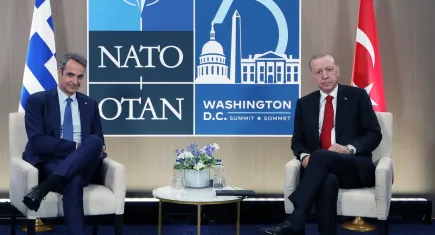 Cumhurbaşkanı Erdoğan, Yunanistan Başbakanı Miçotakis ile bir araya geldi