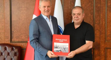 İzmir Ticaret Odası'ndan anlamlı kitap: Yüzyılın Sevdası İzmir