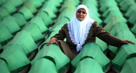 İzmirli milletvekilleri 29’uncu yıl dönümünde Srebrenitsa Katliamı'nı andı