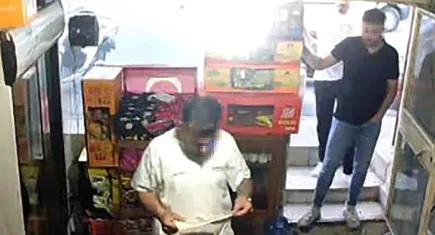 Vergi levhası parası isteyen şahıslar yakalandı