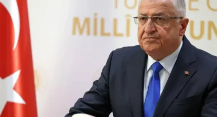 Bakan Güler: Hainlerden temizlenen Türk Silahlı Kuvvetlerimiz, eskisinden daha etkin, caydırıcı, saygın bir şekilde görevlerini sürdürmekte, bu kapsamda son bir asrın en yoğun faaliyetlerini büyük bir başarıyla icra etmektedir