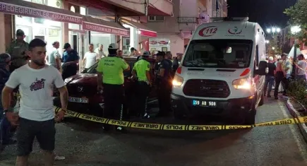 Tekirdağ'da otomobil kahvehaneye daldı: Çok sayıda yaralı var