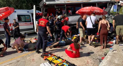 Muğla'da freni boşalan tur otobüsü dehşet saçtı: Çok sayıda ölü ve yaralı var!