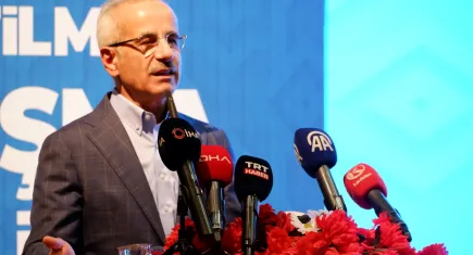 Bakan Abdulkadir Uraloğlu’ndan Erzurum’a hızlı tren müjdesi