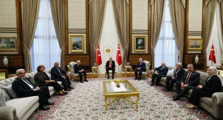 Cumhurbaşkanı Erdoğan, Bahçeli ve bazı siyasetçileri kabul etti
