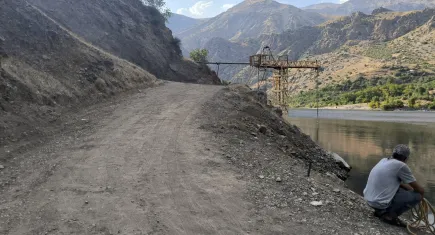 Diyarbakır’da vatandaşlar köy yolunun yapılmasını bekliyor