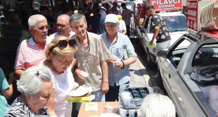 İzmir'de öldürülen esnaf için pilav hayrı