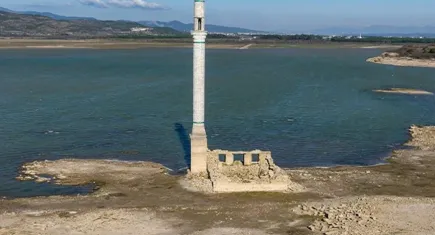İzmir’in en büyük barajı çeyrek deponun altında