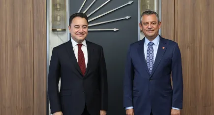CHP lideri Özel ile DEVA Partisi Genel Başkanı Babacan bir araya geldi