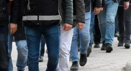 İstanbul’da Kalkan 26 operasyonu: 94 kaçak göçmen ve 5 organizör yakalandı!