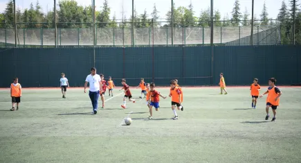 Kocaeli'de çocukların yaz spor eğitimleri sürüyor