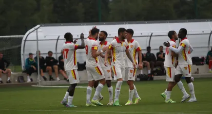 Göztepe Slovenya kampında ilk galibiyetini elde etti: Luton Town'ı 3-2 yendi