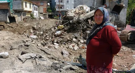 Giresun'da sel mağdurları yaşadıklarını anlattı