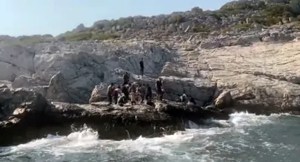 Hayaller Rodos hayatlar ıssız koy: Düzensiz göçmenlere darbe!