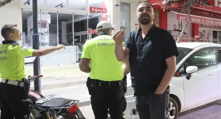 Bir hafta arayla gazetecinin üstüne yürüyüp tehditler savurdu