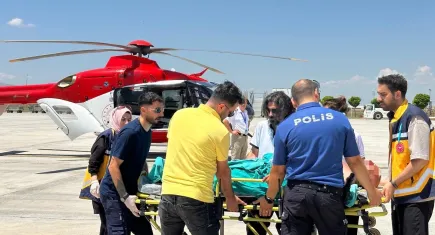 Muş’ta yaşlı adam ambulans helikopterle Adana’ya sevk edildi  