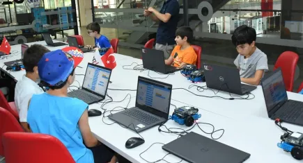Balıkesirli çocuklar robotik kodlamayı öğreniyor