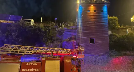 Fotoğraf uğruna canından oluyordu