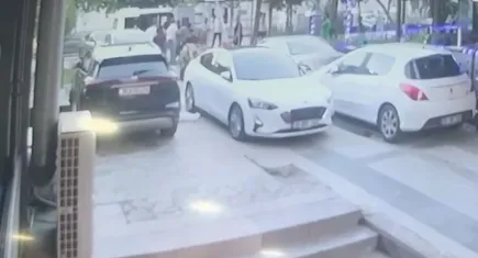 İzmir'de park yeri çatışmasından yeni görüntüler ortaya çıktı
