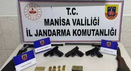 Manisa polisi suçlulara göz açtırmıyor: Ruhsatsız tabanca ve tüfeklerle yakalandı