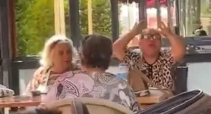 Sıcaktan bunalanlar birbirine saldırdı