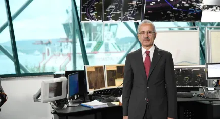 Bakan Uraloğlu açıkladı: İstanbul Boğazı’ndan 416 milyon ton yük taşındı