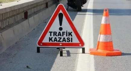 Manisa'da feci kaza: Motosiklet aydınlatma direğine çarptı, yolcu hayatını kaybetti